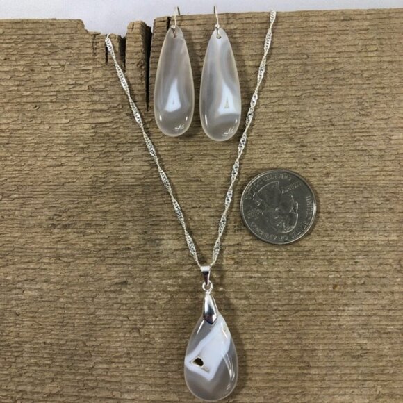 Banded Chalcedony Agate  Druzy Window and Silver Jewelry Set - Picture 4 of 7